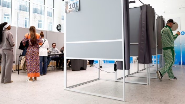 that bai ngay tai thanh tri cua minh thu tuong bi tuyen bo tu chuc