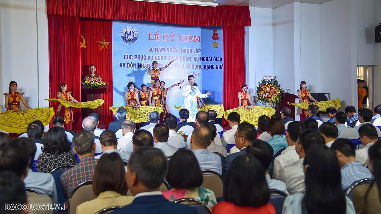 Cục Phục vụ Ngoại giao đoàn đón nhận Huân chương Lao động hạng Nhất