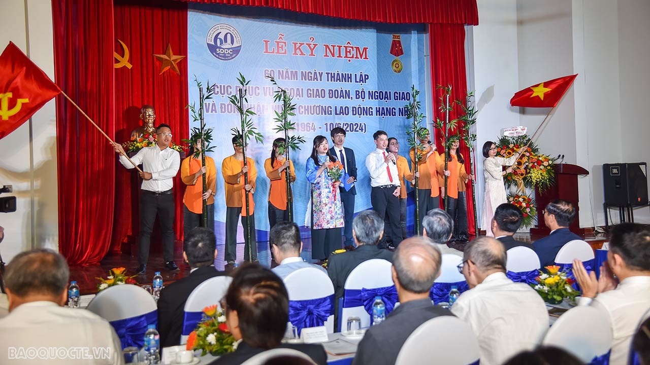 Cục Phục vụ Ngoại giao đoàn đón nhận Huân chương Lao động hạng Nhất