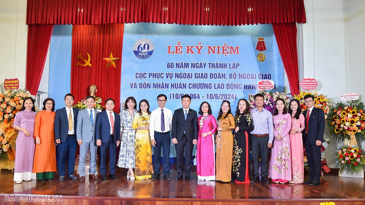 Cục Phục vụ Ngoại giao đoàn đón nhận Huân chương Lao động hạng Nhất