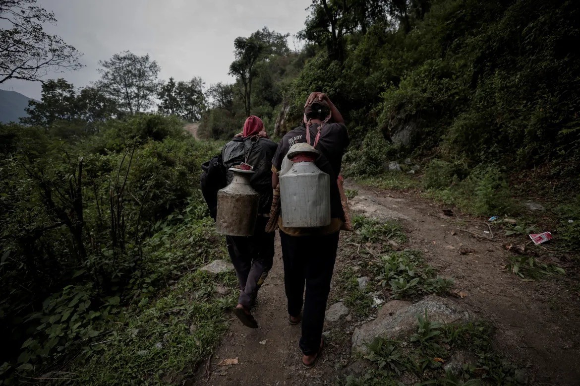 Biến đổi khí hậu: Nghề thu mật ong truyền thống lâu đời ở Nepal bị ‘đe doạ’