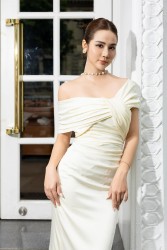 Ngắm diễn viên Phan Minh Huyền gợi cảm ở tuổi 34