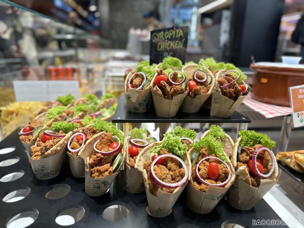 Du lịch Tây Ban Nha: Trải nghiệm ‘foodtour’ tại khu chợ biểu tượng của Barcelona