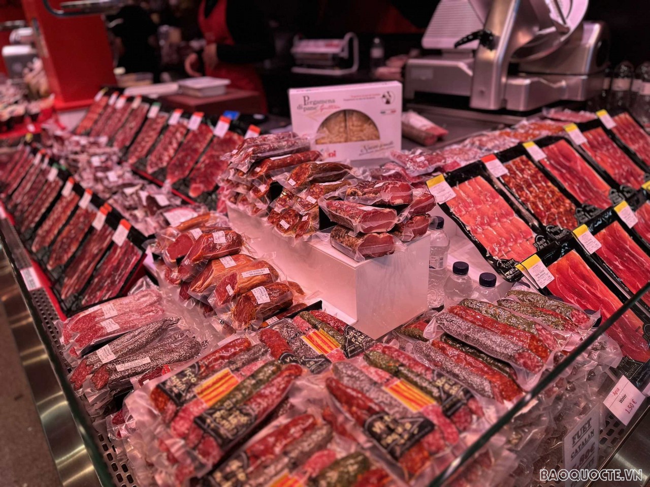 Du lịch Tây Ban Nha: Trải nghiệm ‘foodtour’ tại khu chợ biểu tượng của Barcelona