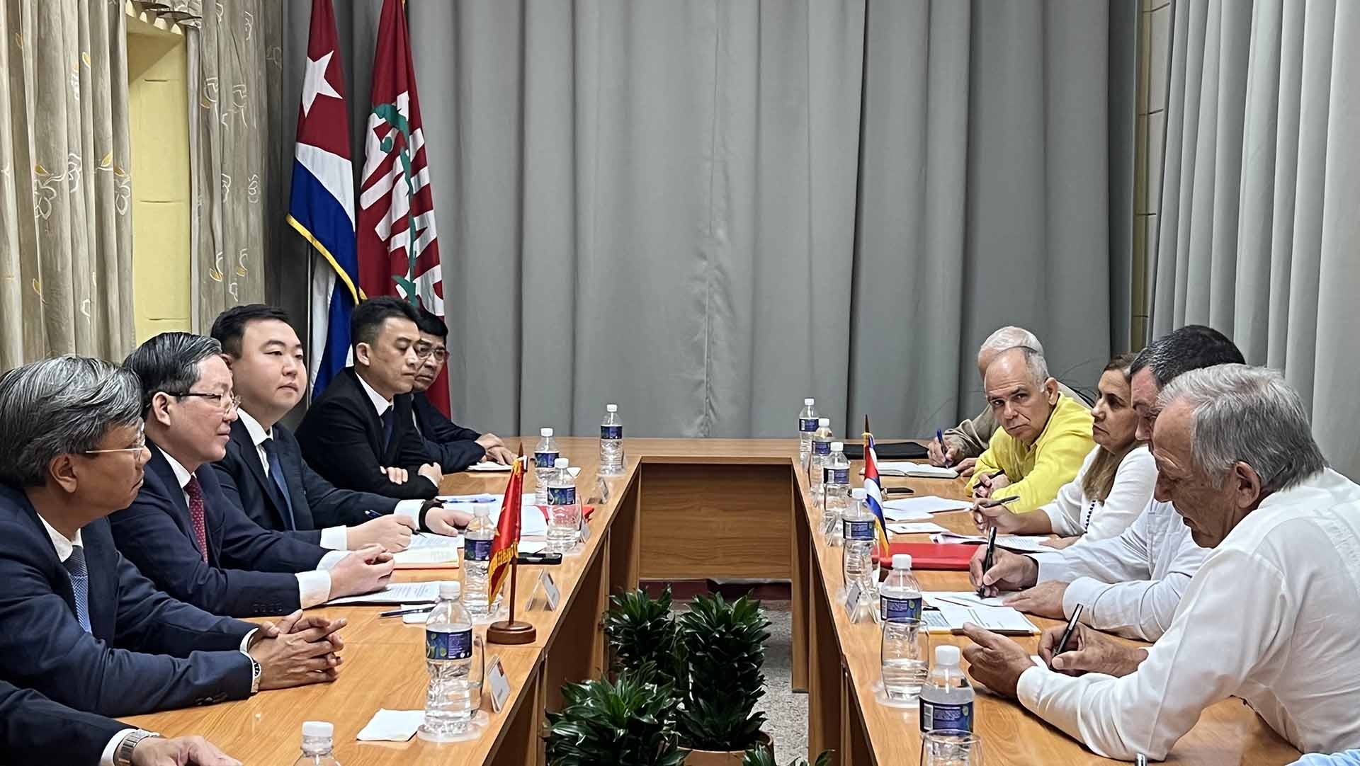 Đoàn đại biểu Hội Nông dân Việt Nam thăm, làm việc tại Cuba