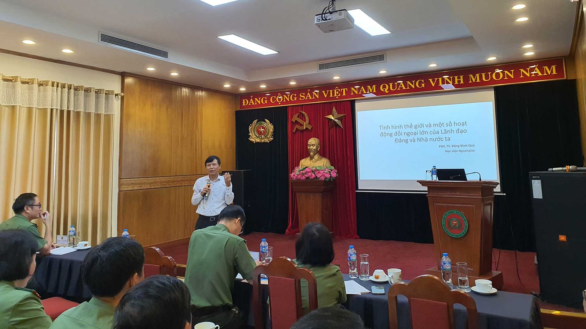 Trung tâm FOSET, Học viện Ngoại giao phối hợp đào tạo, bồi dưỡng cho cán bộ, chiến sĩ của Bộ Công an Trung tâm FOSET, Học viện Ngoại giao phối hợp đào tạo, bồi dưỡng cho cán bộ, chiến sĩ của Bộ Công an