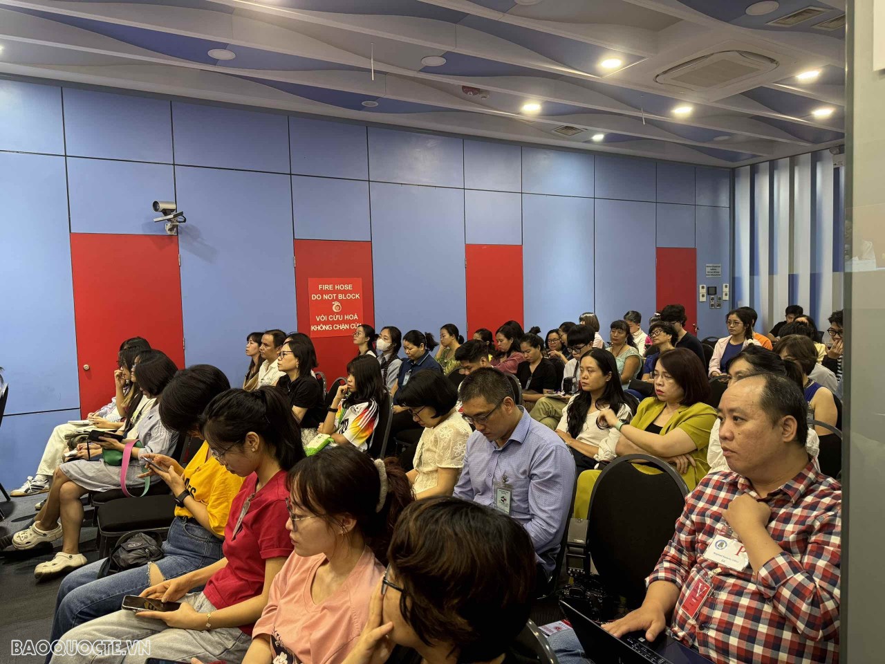 Ứng dụng AI trong truyền thông: Tiện lợi nhưng vẫn còn tiềm ẩn rủi ro