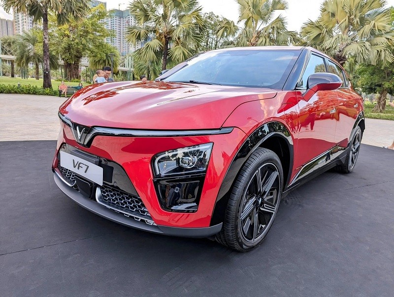 Phiên bản Plus của VinFast VF7 có ngoại hình bắt mắt hơn Phiên bản Plus của VinFast VF7 có ngoại hình bắt mắt hơn