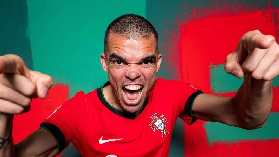 Lão tướng Pepe chia tay Porto sau 5 năm gắn bó