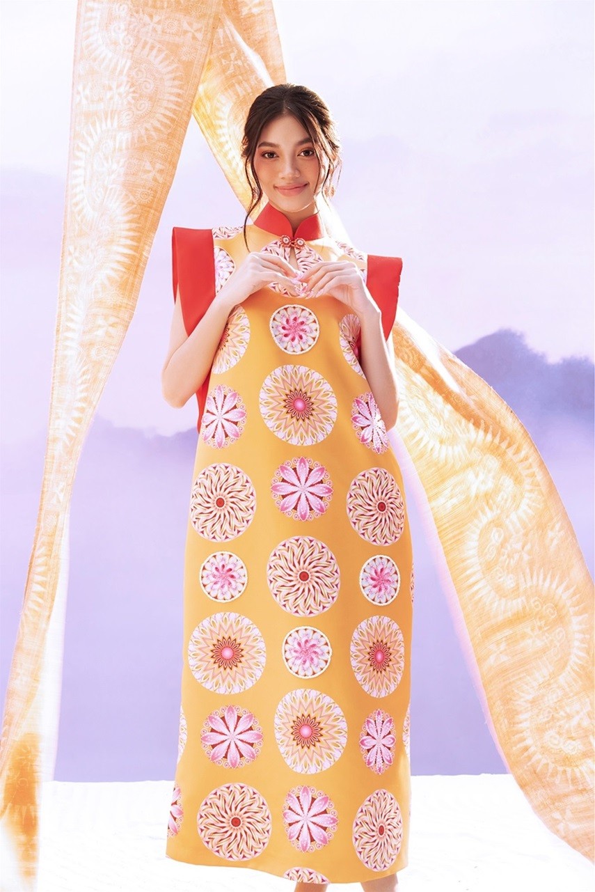 Hoa hậu Ý Nhi và hai Á hậu làm mẫu, giới thiệu bộ sưu tập đậm nét văn hóa vùng cao Tây Bắc