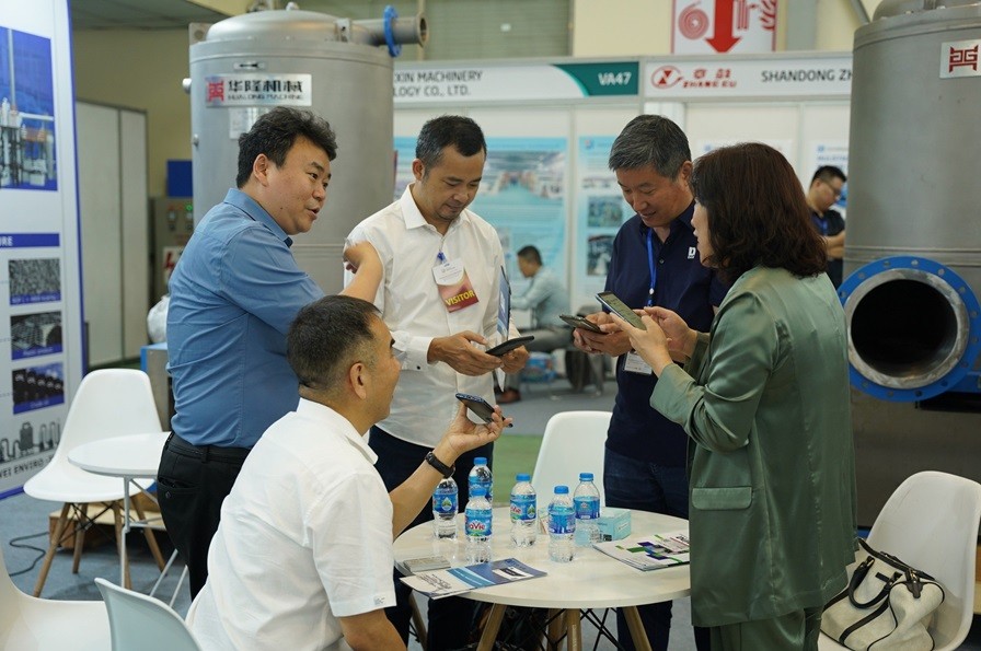 Nhiều công nghệ về năng lượng, môi trường mới được giới thiệu tại ENTECH HANOI 2024