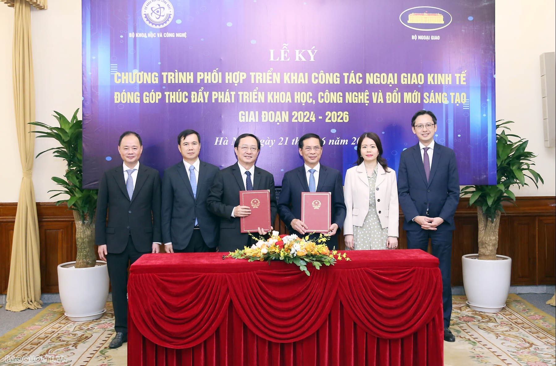 bo ngoai giao bo khoa hoc va cong nghe ky ket chuong trinh phoi hop trien khai cong tac ngoai giao kinh te