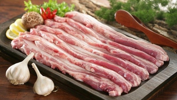 Giá heo hơi hôm nay 25/4: Quảng Ninh, An Giang tăng nhẹ, miền Trung - Tây Nguyên không biến động