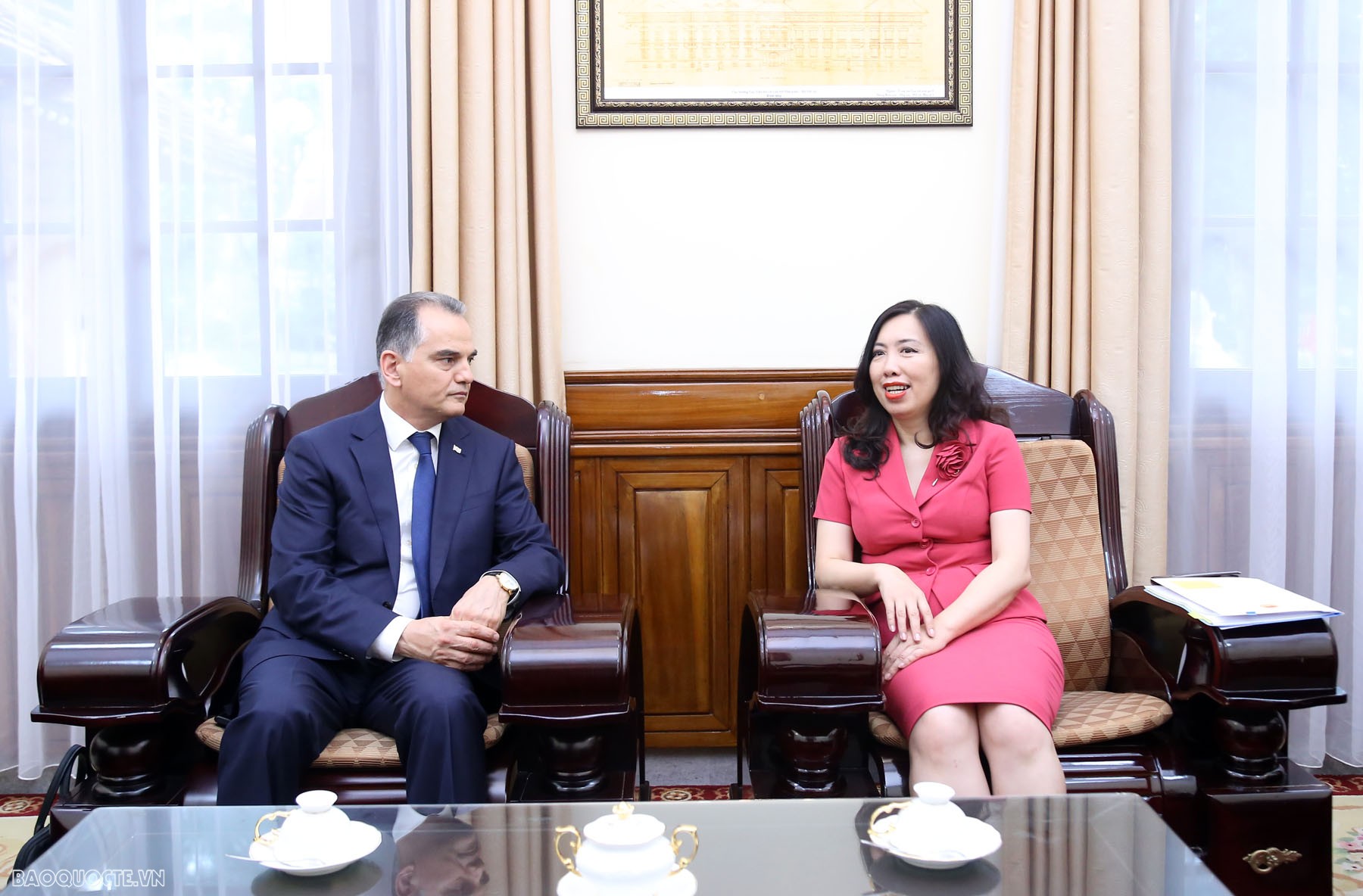 Thứ trưởng Ngoại giao Lê Thị Thu Hằng tiếp các Đại sứ Turkmenistan, Iceland sang Việt Nam trình Quốc thư