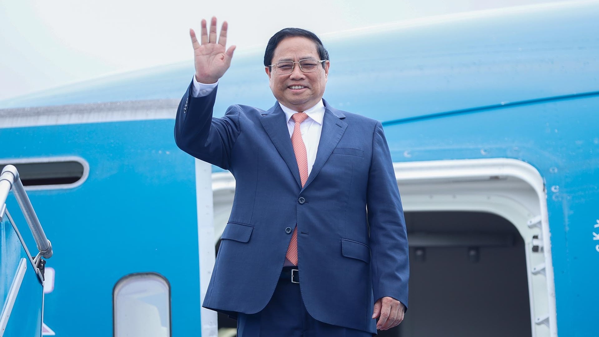 thu tuong pham minh chinh len duong du wef dai lien va lam viec tai trung quoc