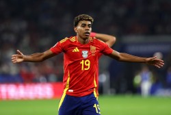 Tuyển Tây Ban Nha và nguy cơ phạm pháp tại Đức vì thần đồng 16 tuổi Lamine Yamal