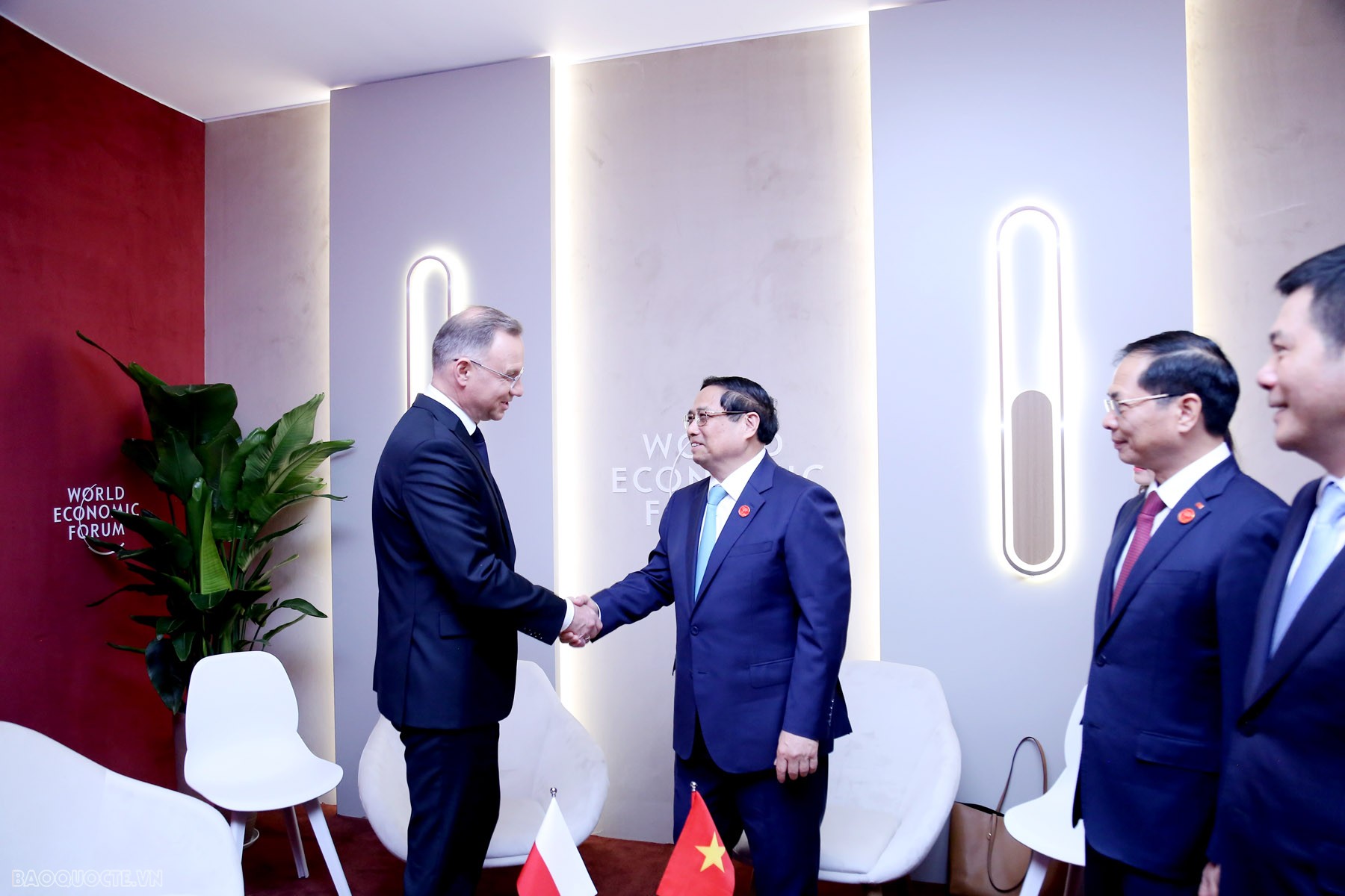 WEF Đại Liên 2024: Thủ tướng Chính phủ Phạm Minh Chính gặp Tổng thống Ba Lan Andrzej Duda