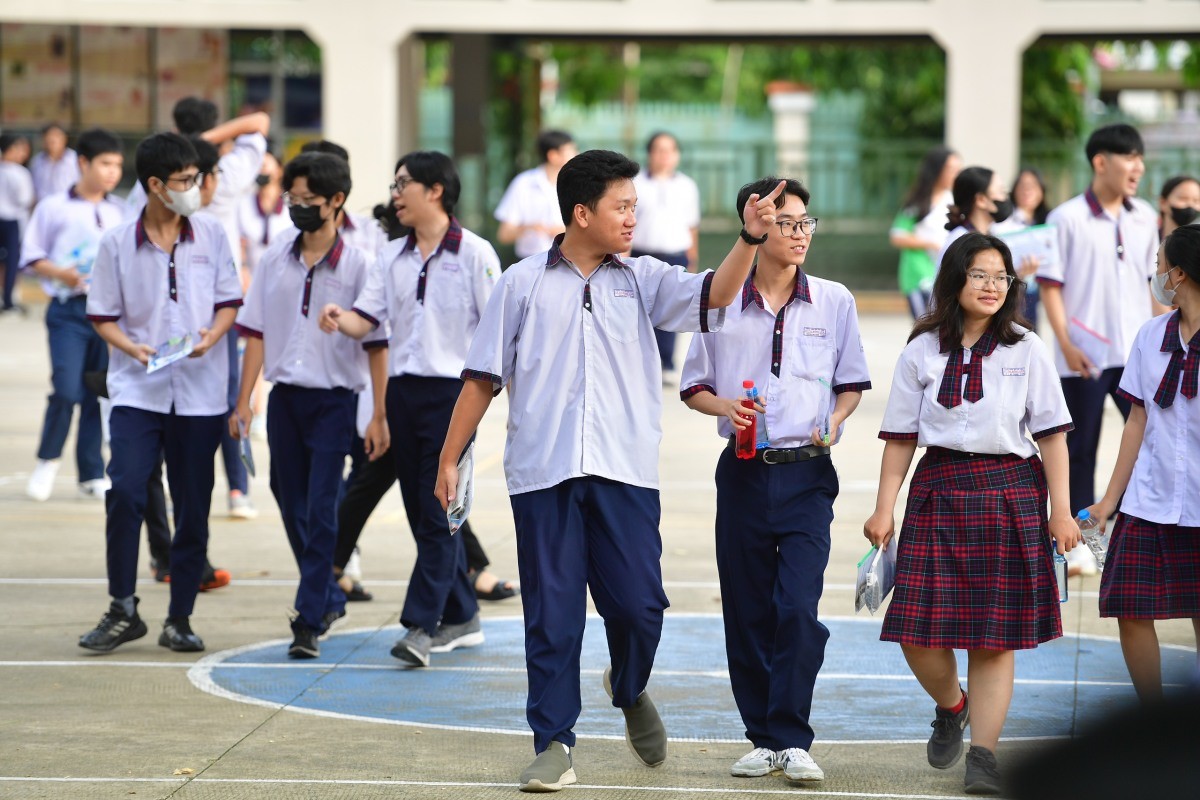 Đáp án tham khảo môn Ngữ văn kỳ thi tốt nghiệp THPT 2024 Đáp án tham khảo môn Ngữ văn kỳ thi tốt nghiệp THPT 2024