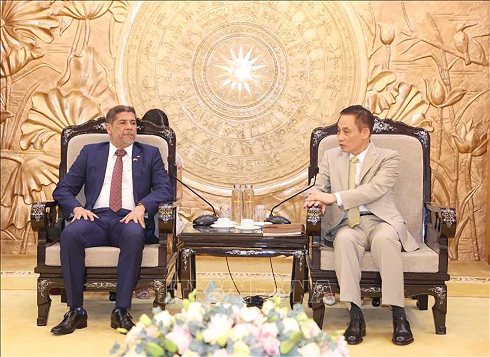 Việt Nam-Dominica tăng cường hợp tác trên các lĩnh vực, đặc biệt là thương mại, nông nghiệp, du lịch