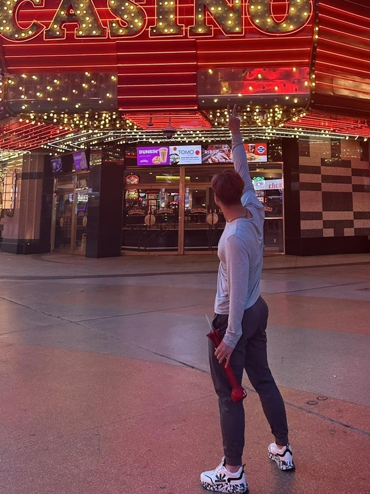 Cuộc sống độc thân tuổi 40 của Nam vương Tiến Đoàn tại Mỹ