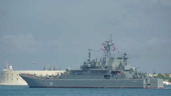 lo ngai nga gay han nato tang cuong phong thu tai bien den va bien baltic