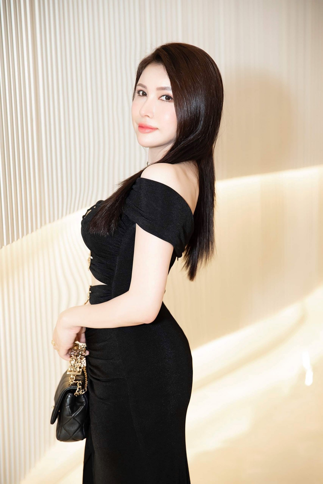 Hoa hậu Sắc đẹp Việt Nam quốc tế 2019 Lê Thu Thảo.