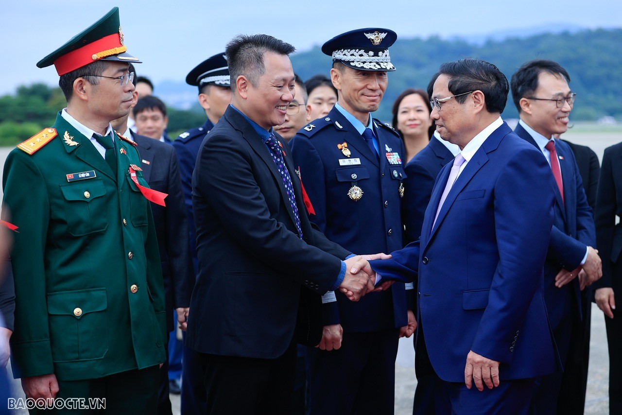 Toàn cảnh Lễ đón Thủ tướng Phạm Minh Chính và Phu nhân thăm chính thức Hàn Quốc