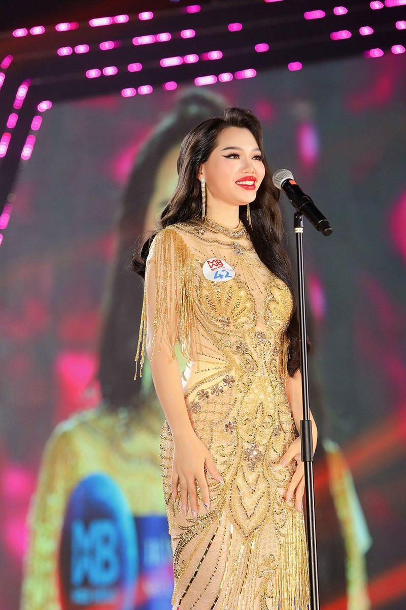 Hoa hậu Tự Tin Toả Sáng Trần Đỗ Như Quỳnh: ‘Hãy tự thực hiện ước mơ của bản thân, đừng cố thực hiện ước mơ của người khác’