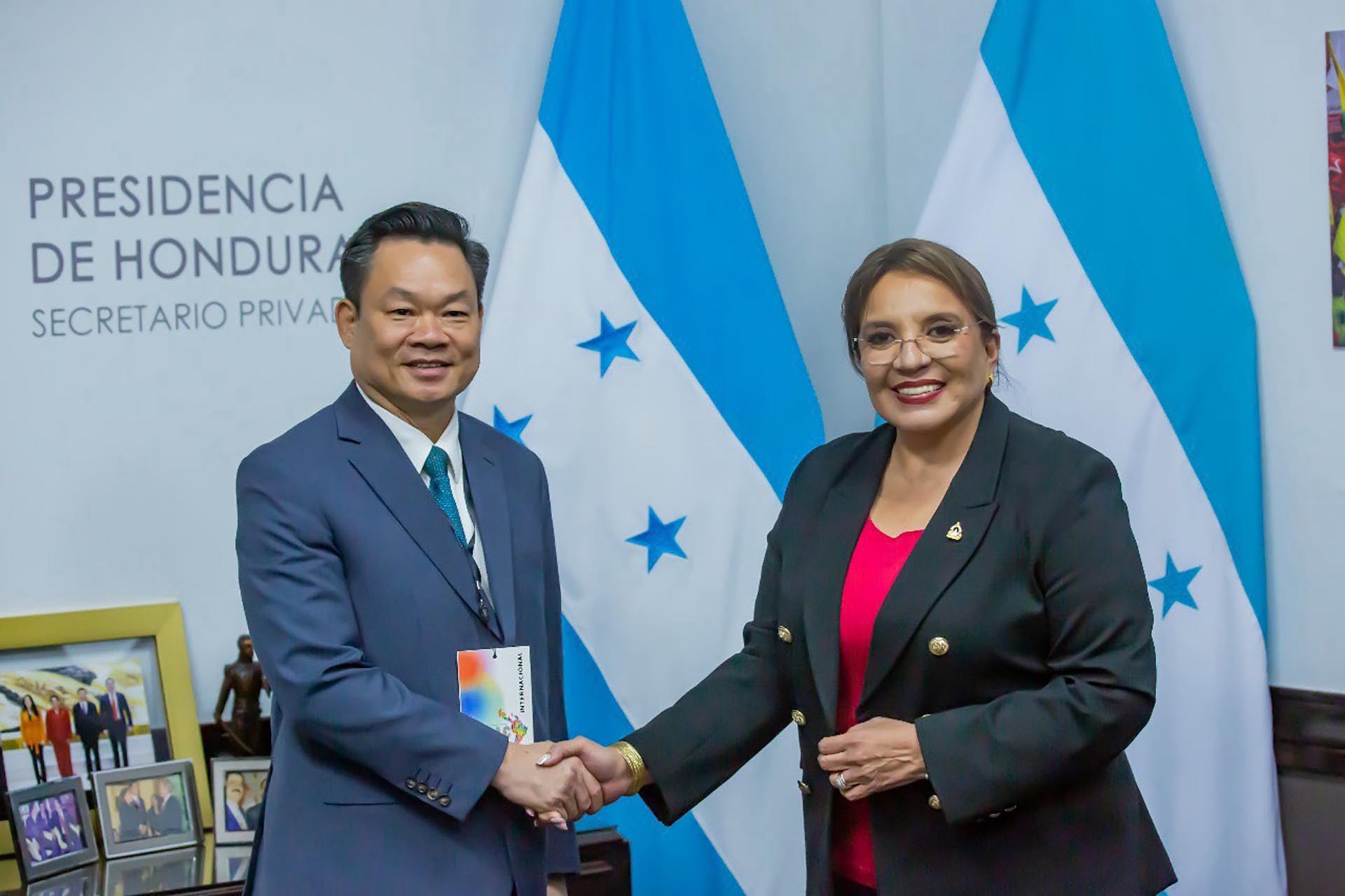 Đoàn đại biểu Đảng Cộng sản Việt Nam dự cuộc gặp lần thứ 27 Diễn đàn Sao Paulo, thăm và làm việc tại Honduras và Costa Rica Đoàn đại biểu Đảng Cộng sản Việt Nam dự cuộc gặp lần thứ 27 Diễn đàn Sao Paulo, thăm và làm việc tại Honduras và Costa Rica