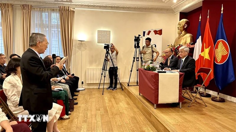 Tăng cường hơn nữa quan hệ Đối tác chiến lược Việt Nam-Pháp