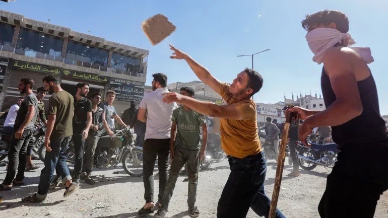 Biểu tình bạo lực ở Thổ Nhĩ Kỳ: Gần 500 người bị bắt giữ, dân Syria nổi giận, Ankara hành động