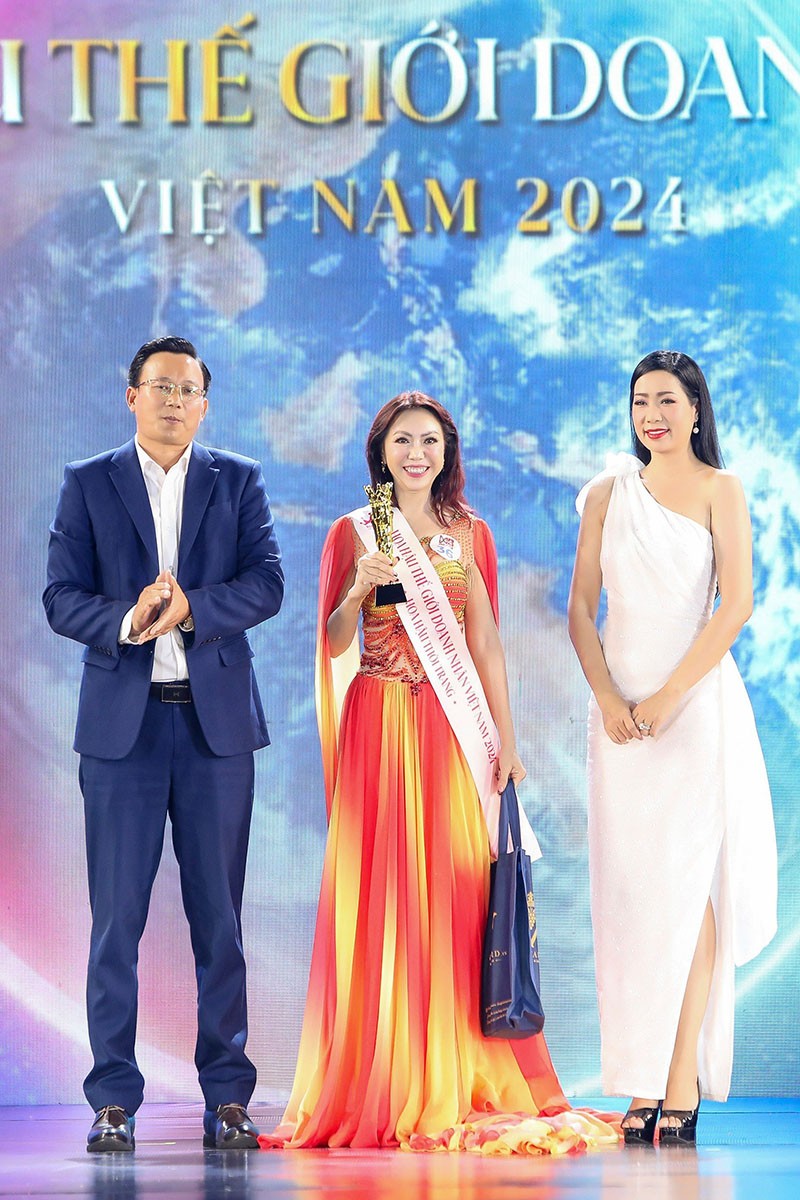 Á hậu Bùi Thanh Vân: Món quà ý nghĩa ở tuổi 55 Á hậu Bùi Thanh Vân: Món quà ý nghĩa ở tuổi 55