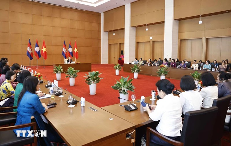 Chủ tịch Quốc hội Trần Thanh Mẫn tiếp đoàn đại biểu Hội Phụ nữ Lào và Campuchia