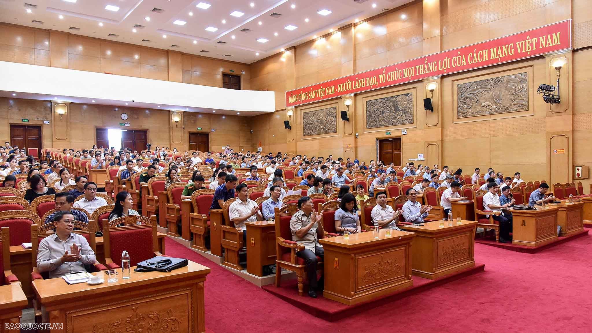 Bộ trưởng Ngoại giao Bùi Thanh Sơn tiếp xúc cử tri tại huyện Vĩnh Tường, Vĩnh Phúc