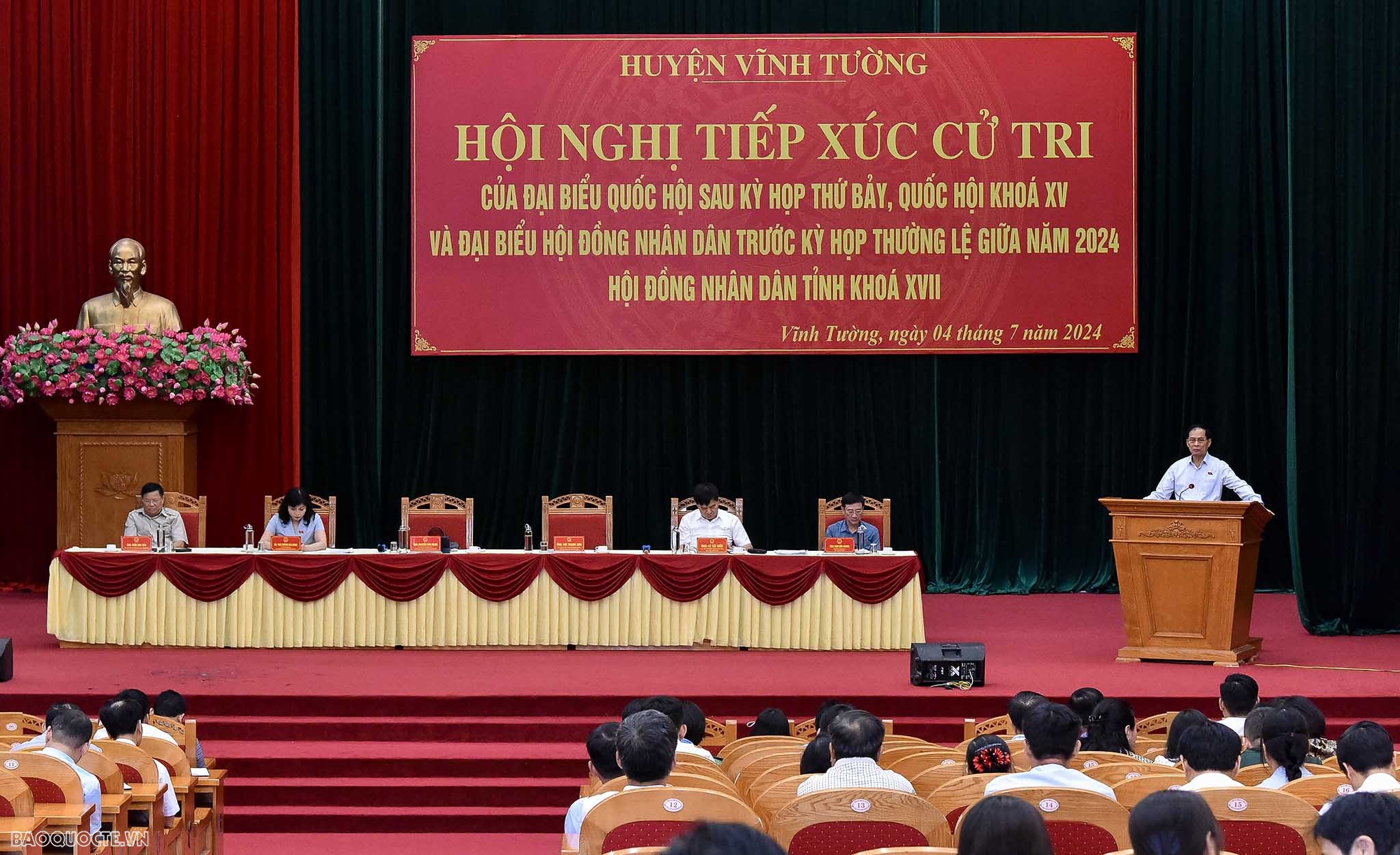 Bộ trưởng Ngoại giao Bùi Thanh Sơn tiếp xúc cử tri tại huyện Vĩnh Tường, Vĩnh Phúc