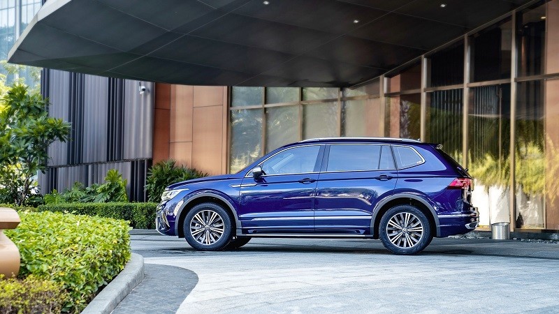 Cận cảnh Volkswagen Tiguan Platinum 2024 vừa ra mắt tại Việt Nam, giá 1,688 tỷ đồng Cận cảnh Volkswagen Tiguan Platinum 2024 vừa ra mắt tại Việt Nam, giá 1,688 tỷ đồng
