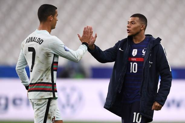 Mbappe không muốn đi trên con đường của Ronaldo tại Real Madrid. (Nguồn GettyImages) Mbappe không muốn đi trên con đường của Ronaldo tại Real Madrid. (Nguồn GettyImages)