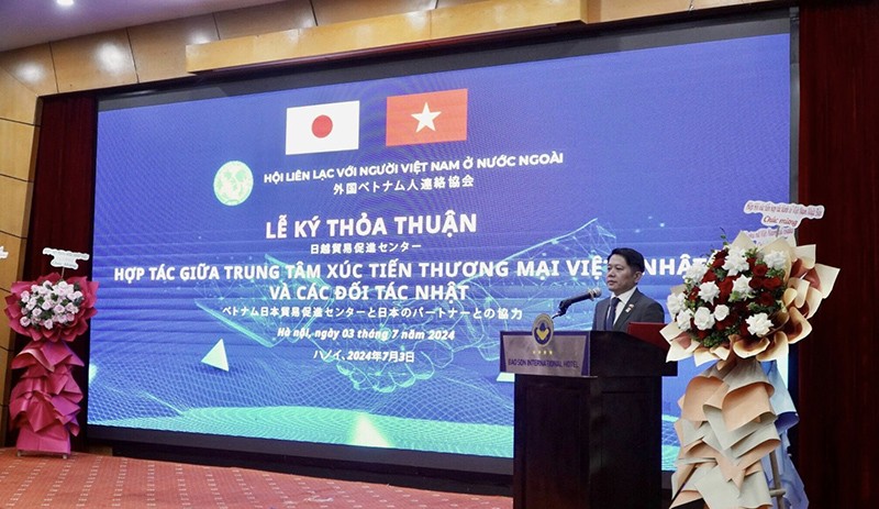 Ông Ngô Trịnh Hà – TLS Việt Nam tại Osaka, Nhật Bản phát biểu. Ông Ngô Trịnh Hà – TLS Việt Nam tại Osaka, Nhật Bản phát biểu.