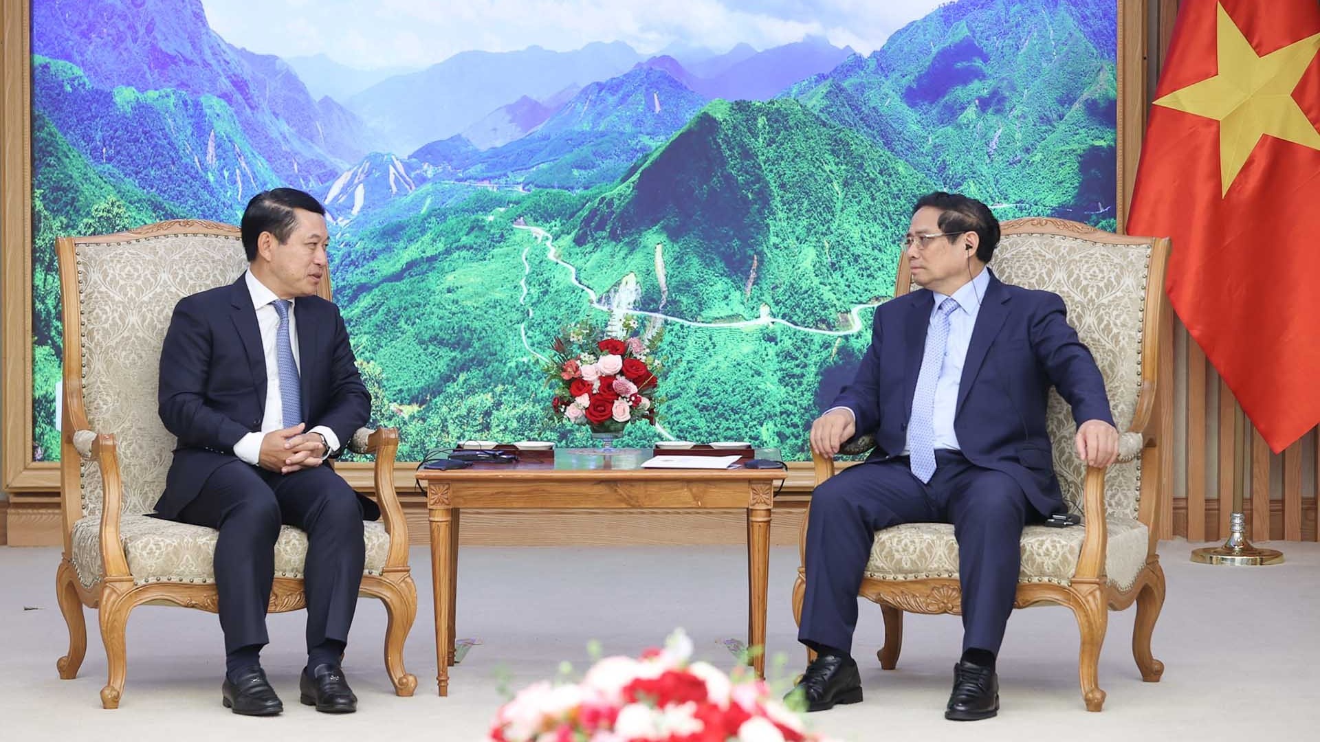 thu tuong pham minh chinh tiep pho thu tuong chinh phu bo truong ngoai giao lao