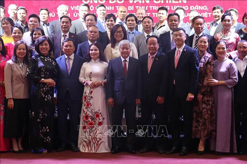 Đoàn đại biểu Đảng Cộng sản Việt Nam thăm và làm việc tại Cộng hòa Czech