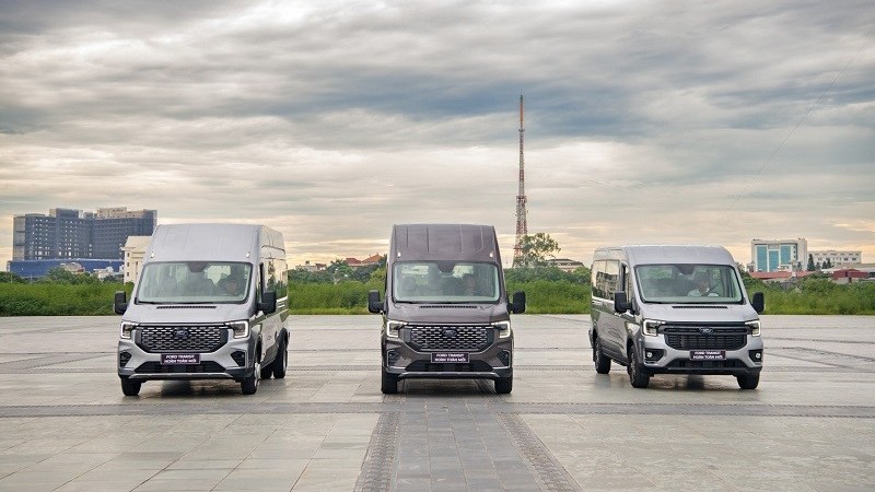 Cận cảnh Ford Transit 2024 vừa ra mắt tại Việt Nam, giá từ 905 triệu đồng