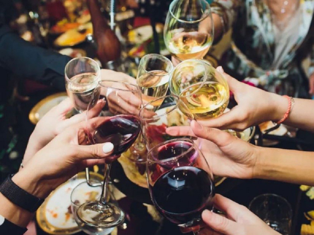 'Zero nồng độ cồn' khi lái xe và thói quen rượu, bia tùy tiện 'Zero nồng độ cồn' khi lái xe và thói quen rượu, bia tùy tiện