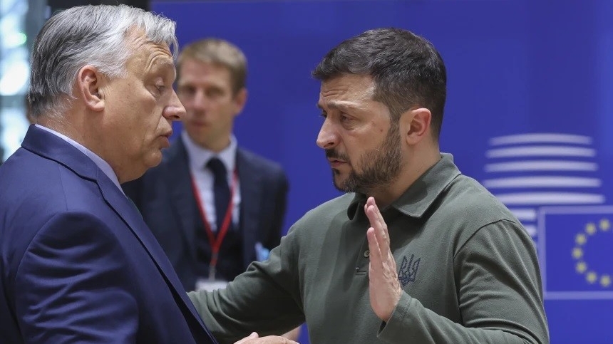 hungary cao buoc tinh bao ukraine can thiep chinh tri