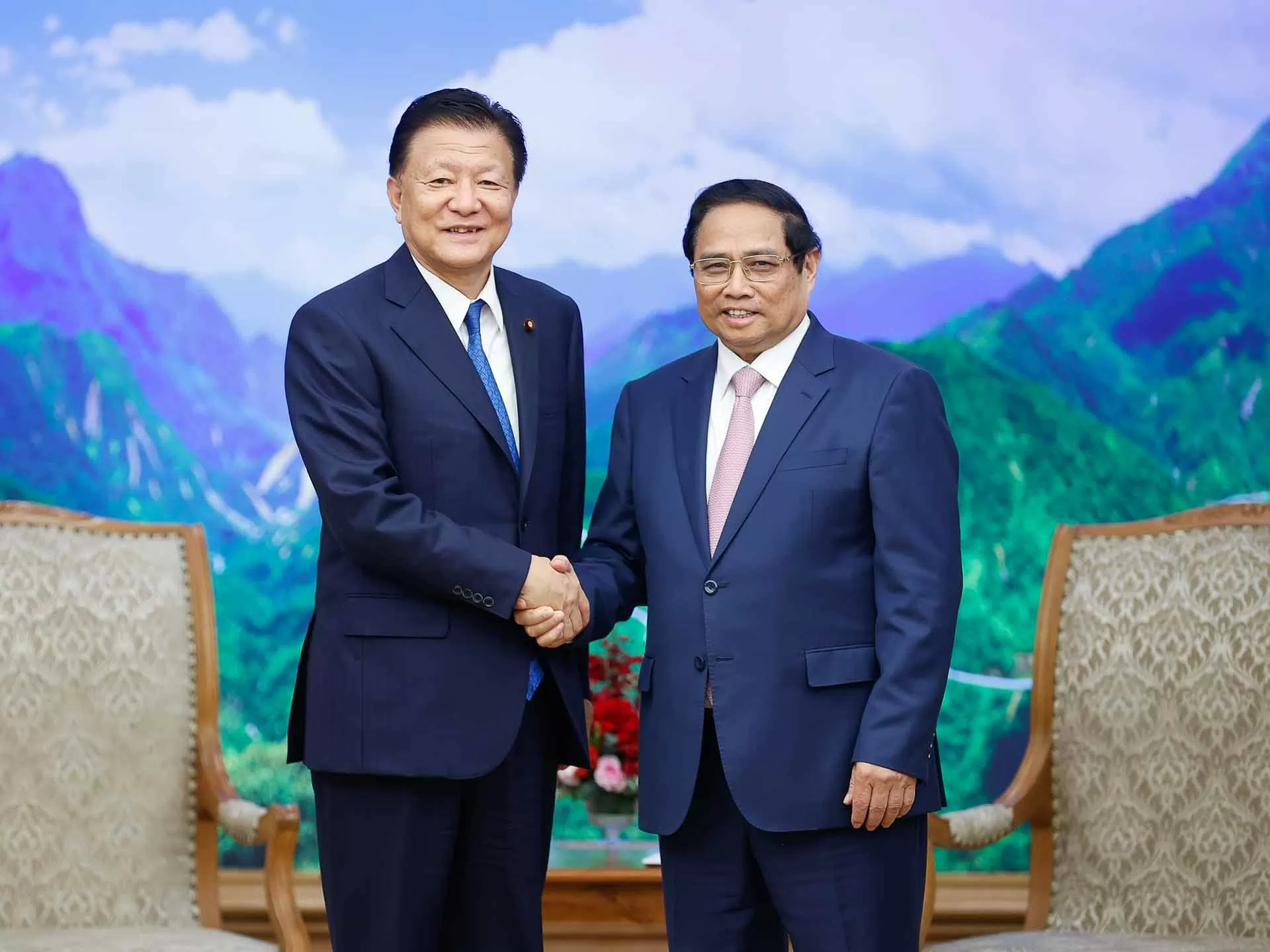Thủ tướng Phạm Minh Chính tiếp Bộ trưởng phụ trách CPTPP của Nhật Bản Thủ tướng Phạm Minh Chính tiếp Bộ trưởng phụ trách CPTPP của Nhật Bản