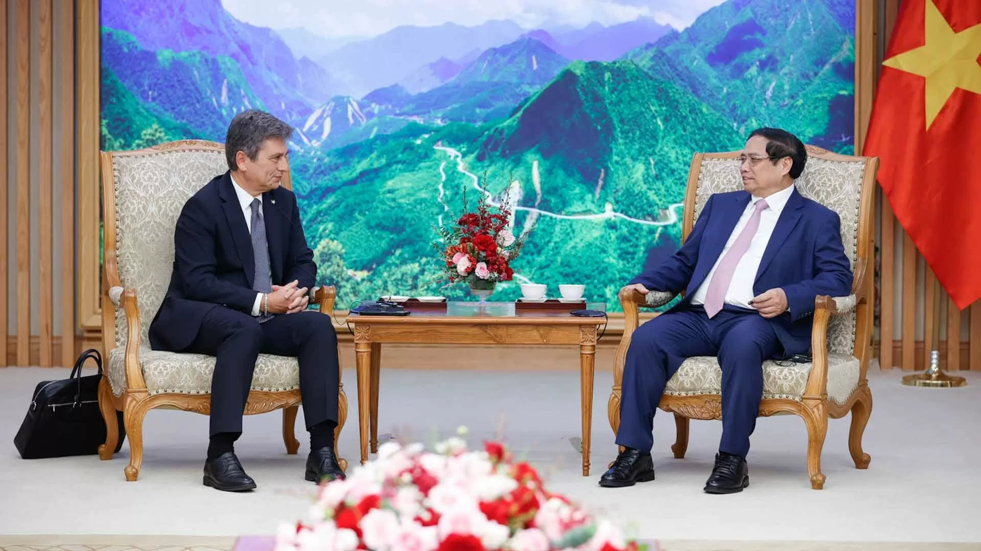 Việt Nam có tiềm năng lớn trở thành trung tâm logistics của khu vực và thế giới Việt Nam có tiềm năng lớn trở thành trung tâm logistics của khu vực và thế giới