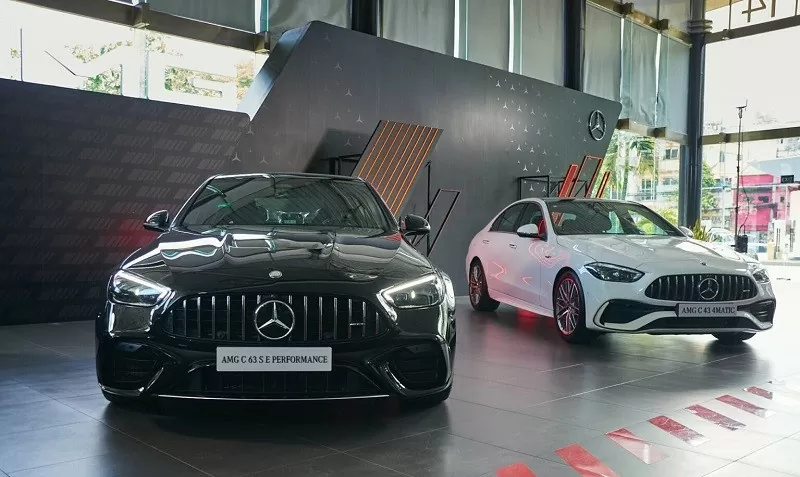 Cận cảnh Mercedes-AMG C63 S E Performance vừa ra mắt tại Việt Nam, giá 4,9 tỷ đồng Cận cảnh Mercedes-AMG C63 S E Performance vừa ra mắt tại Việt Nam, giá 4,9 tỷ đồng