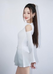 Hoa hậu Lê Nguyễn Bảo Ngọc 'cân' mọi phong cách thời trang