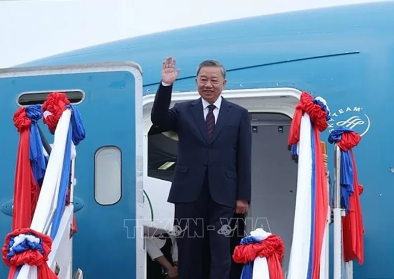Chủ tịch nước Tô Lâm đến Vientiane, bắt đầu chuyến thăm cấp Nhà nước tới CHDCND Lào Chủ tịch nước Tô Lâm đến Vientiane, bắt đầu chuyến thăm cấp Nhà nước tới CHDCND Lào