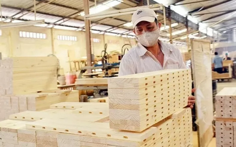 14. Số 15. Duy trì đà tăng trưởng xuất khẩu trước cú sốc Trung Đông