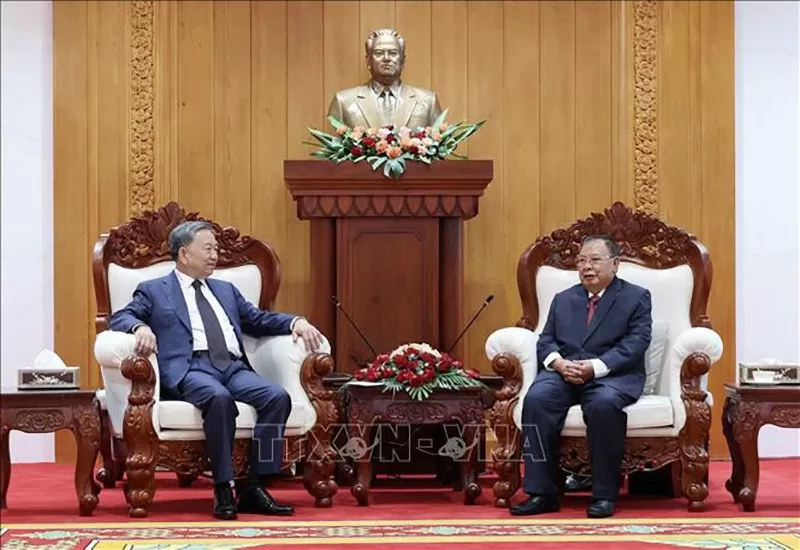 Chủ tịch nước Tô Lâm thăm các đồng chí nguyên Lãnh đạo cấp cao của Lào Chủ tịch nước Tô Lâm thăm các đồng chí nguyên Lãnh đạo cấp cao của Lào
